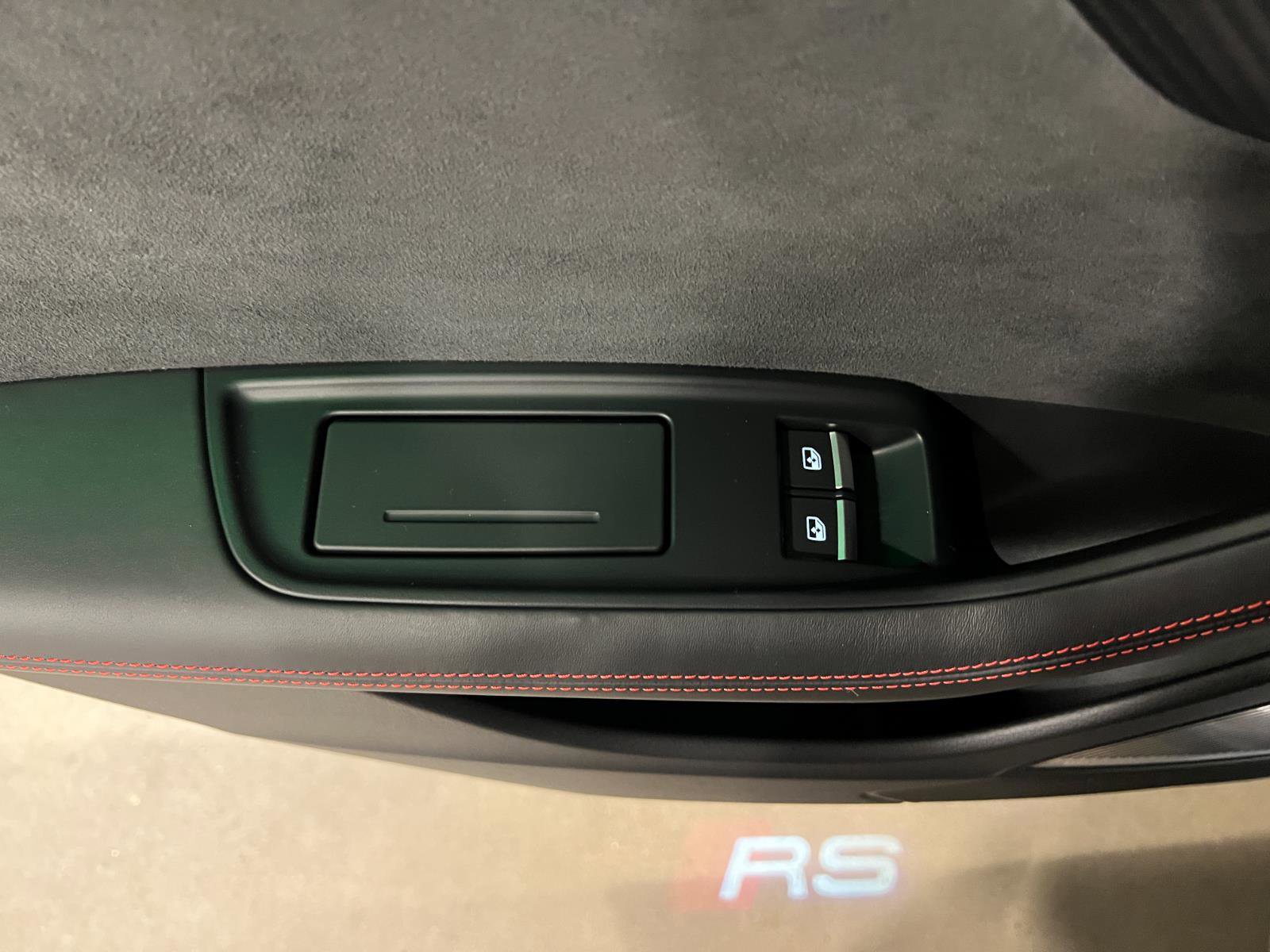 Used 2024 Audi RS Q8 image 35