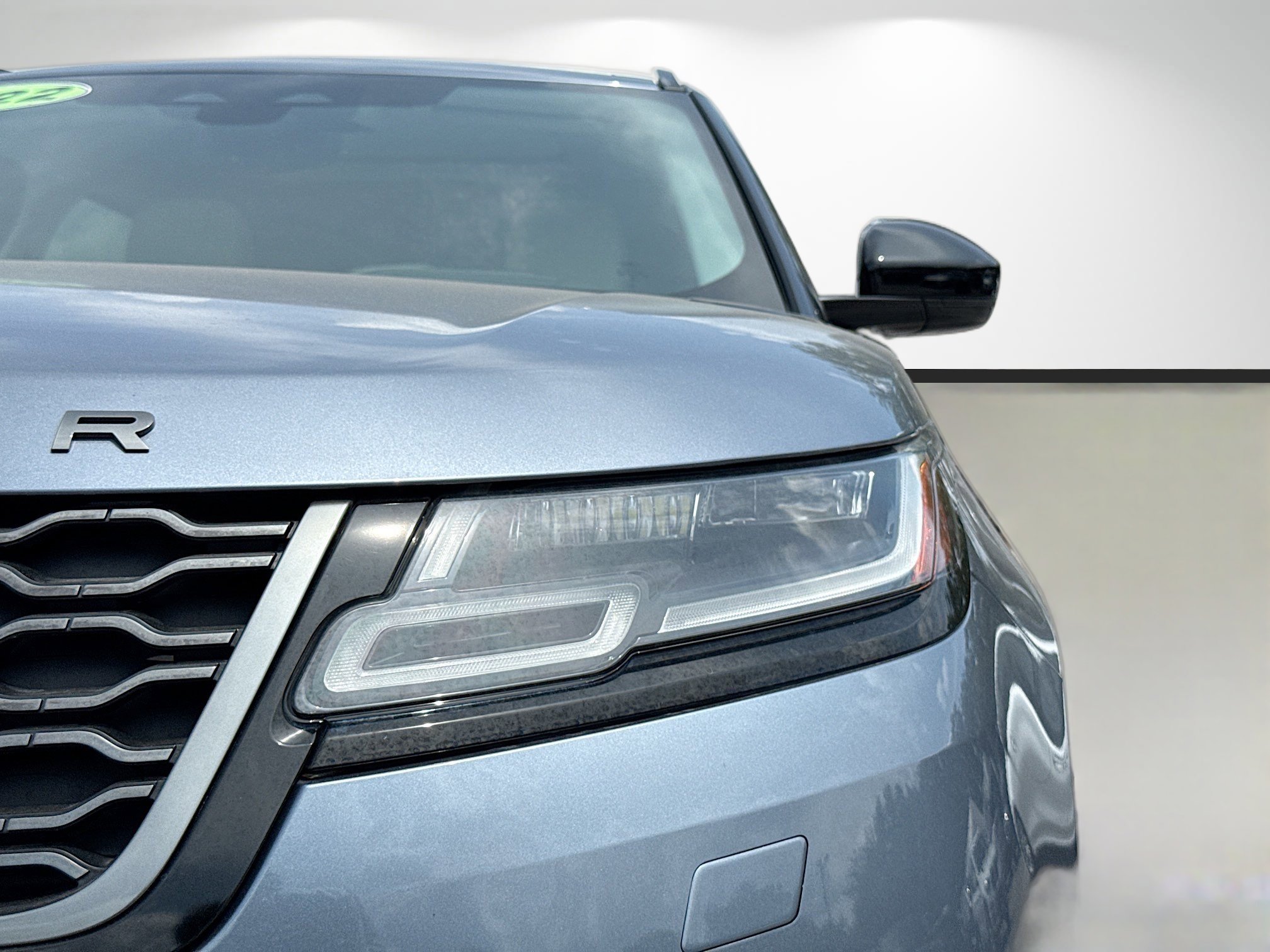 Used 2022 Land Rover Range Rover Velar R-Dynamic S AWD/4WD image 9
