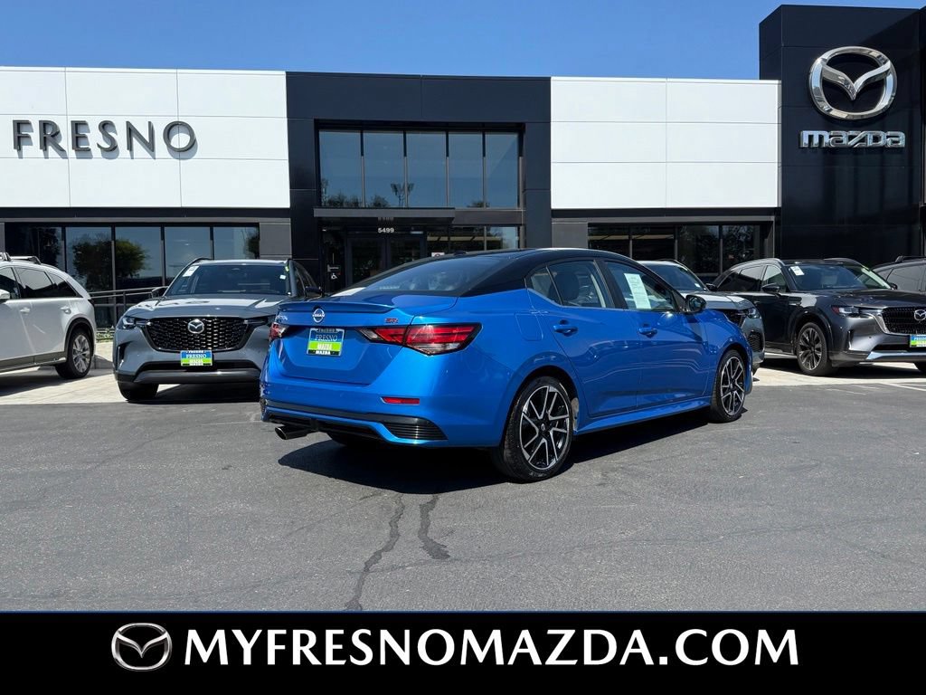 Used 2025 Nissan Sentra SR w/ SR Premium Package FWD image 8