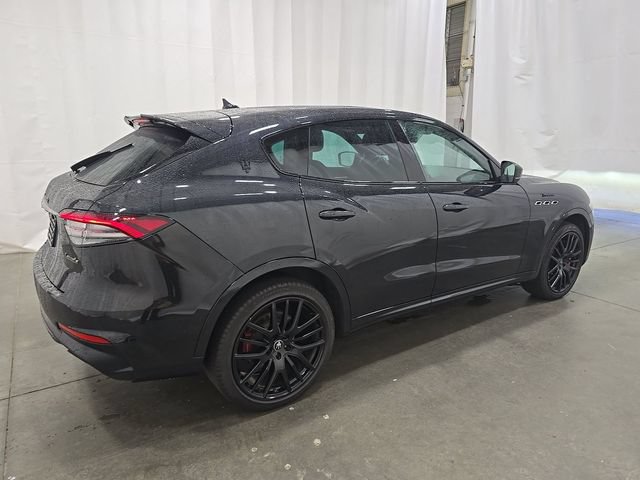 Used 2023 Maserati Levante Modena AWD/4WD image 3