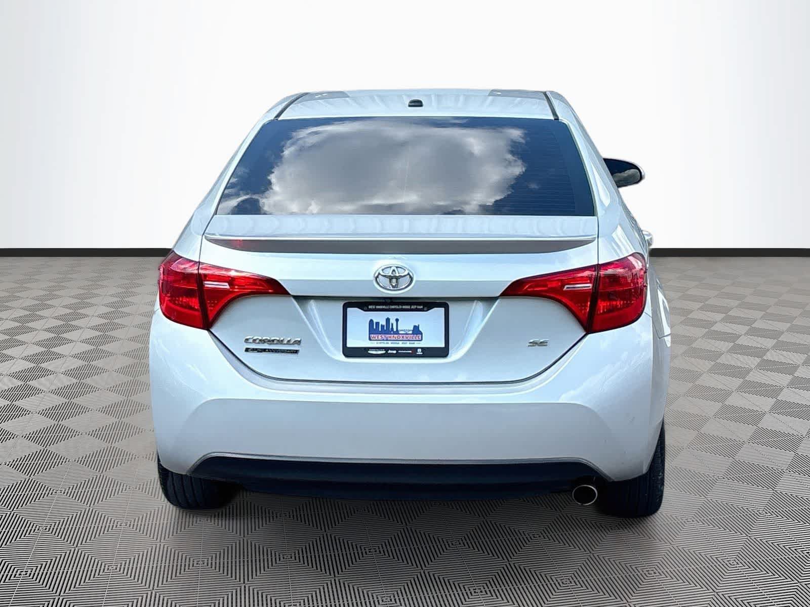 Used 2017 Toyota Corolla SE 50th Anniversary FWD image 6