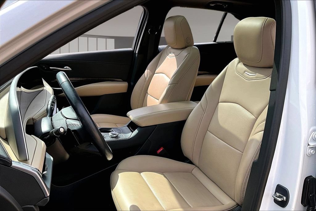 Used 2024 Cadillac XT4 Premium Luxury FWD image 27