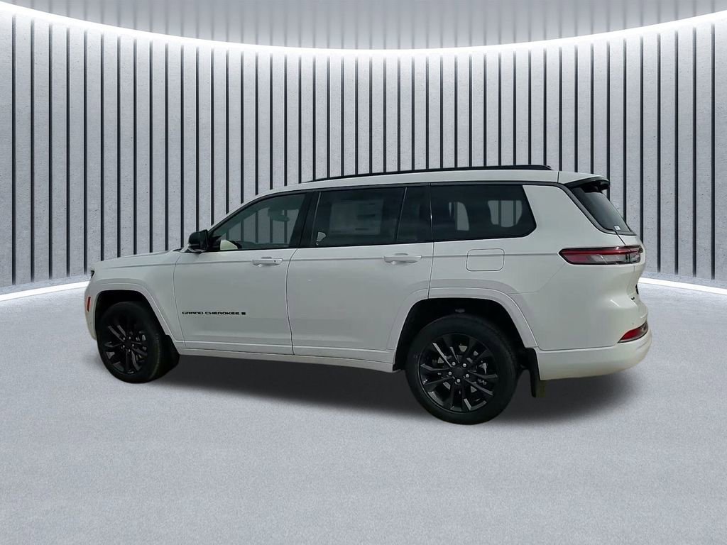 New 2026 Jeep Grand Cherokee L Limited image 13
