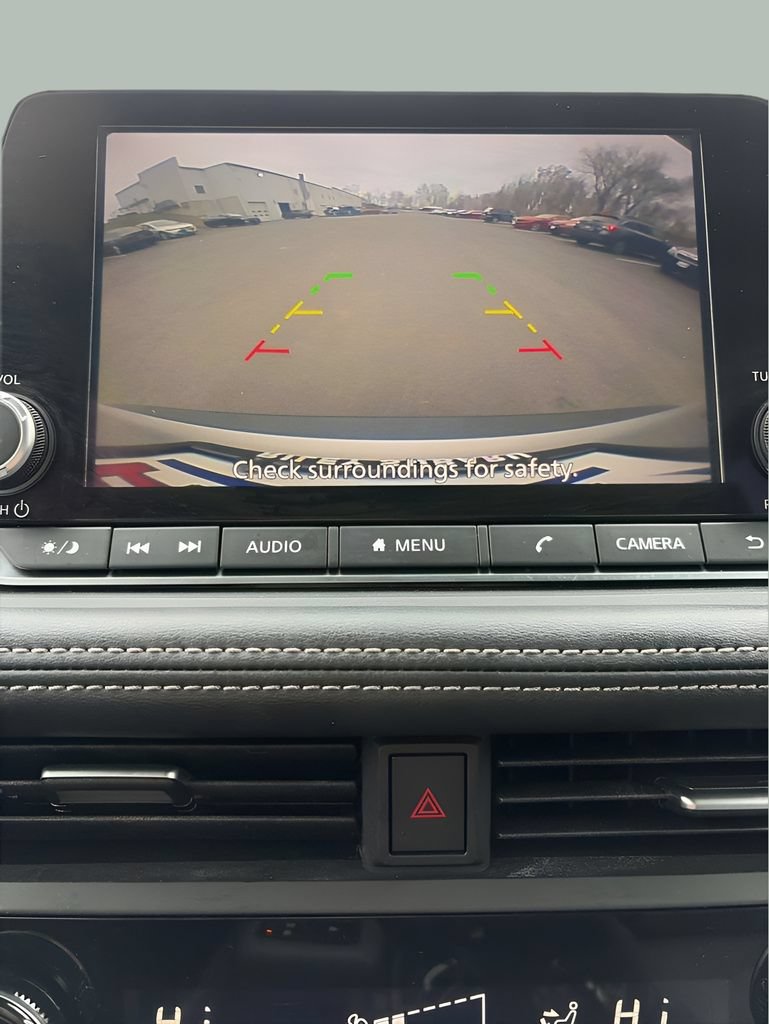 Used 2023 Nissan Rogue SV AWD/4WD image 22