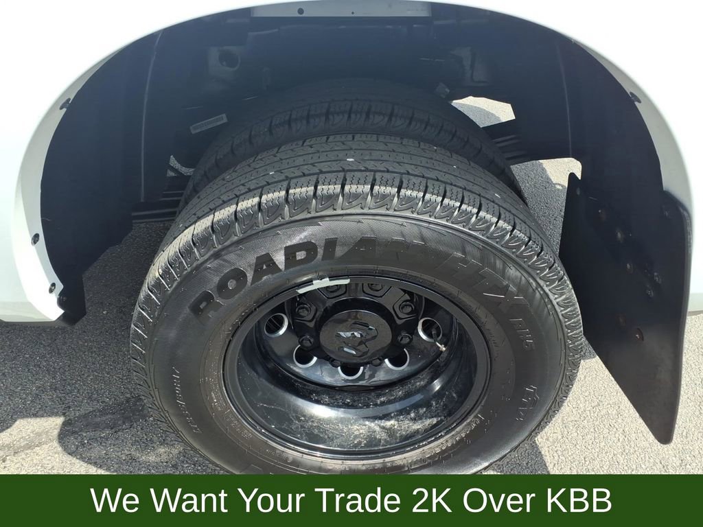 Used 2025 RAM 3500 Limited AWD/4WD image 17