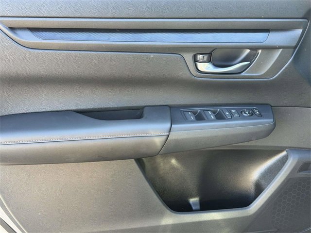 Used 2025 Honda CR-V Sport image 11