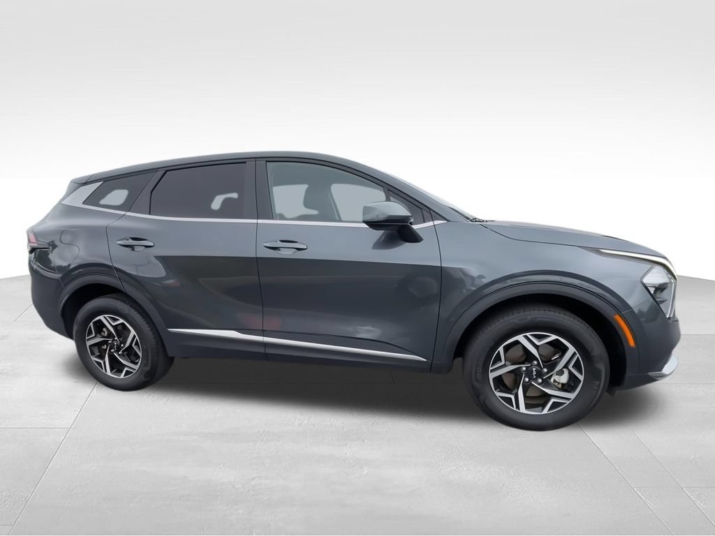 Used 2023 Kia Sportage LX AWD/4WD image 11