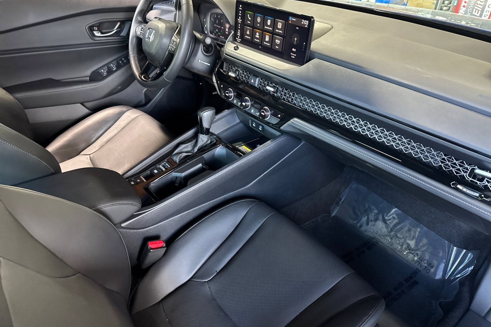 Used 2025 Honda Accord Sport image 32