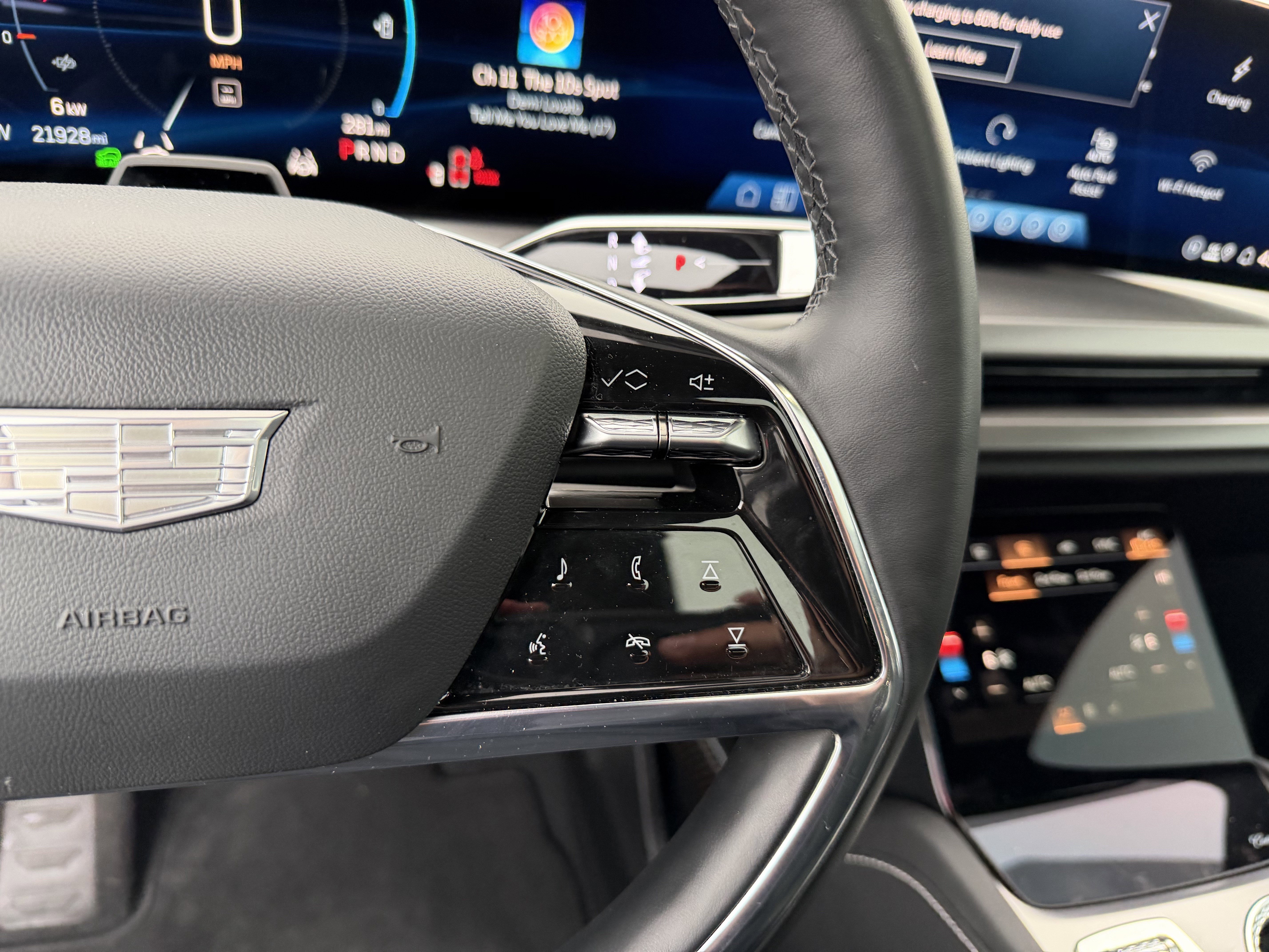 Used 2026 Cadillac Vistiq Luxury image 19