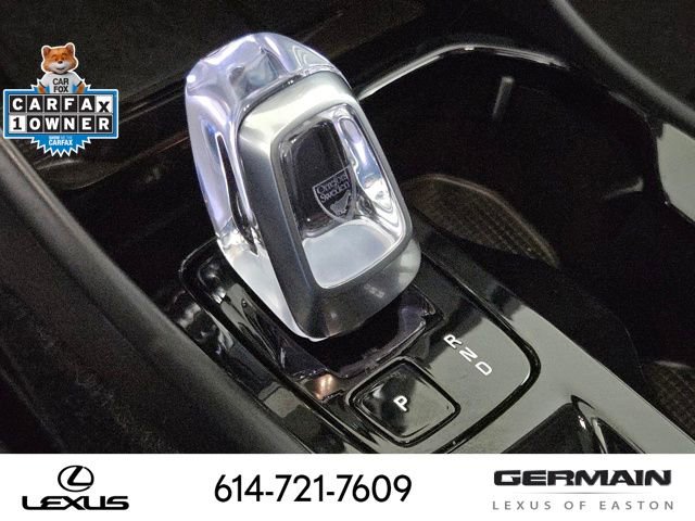 Used 2025 Volvo XC40 B5 Plus image 27