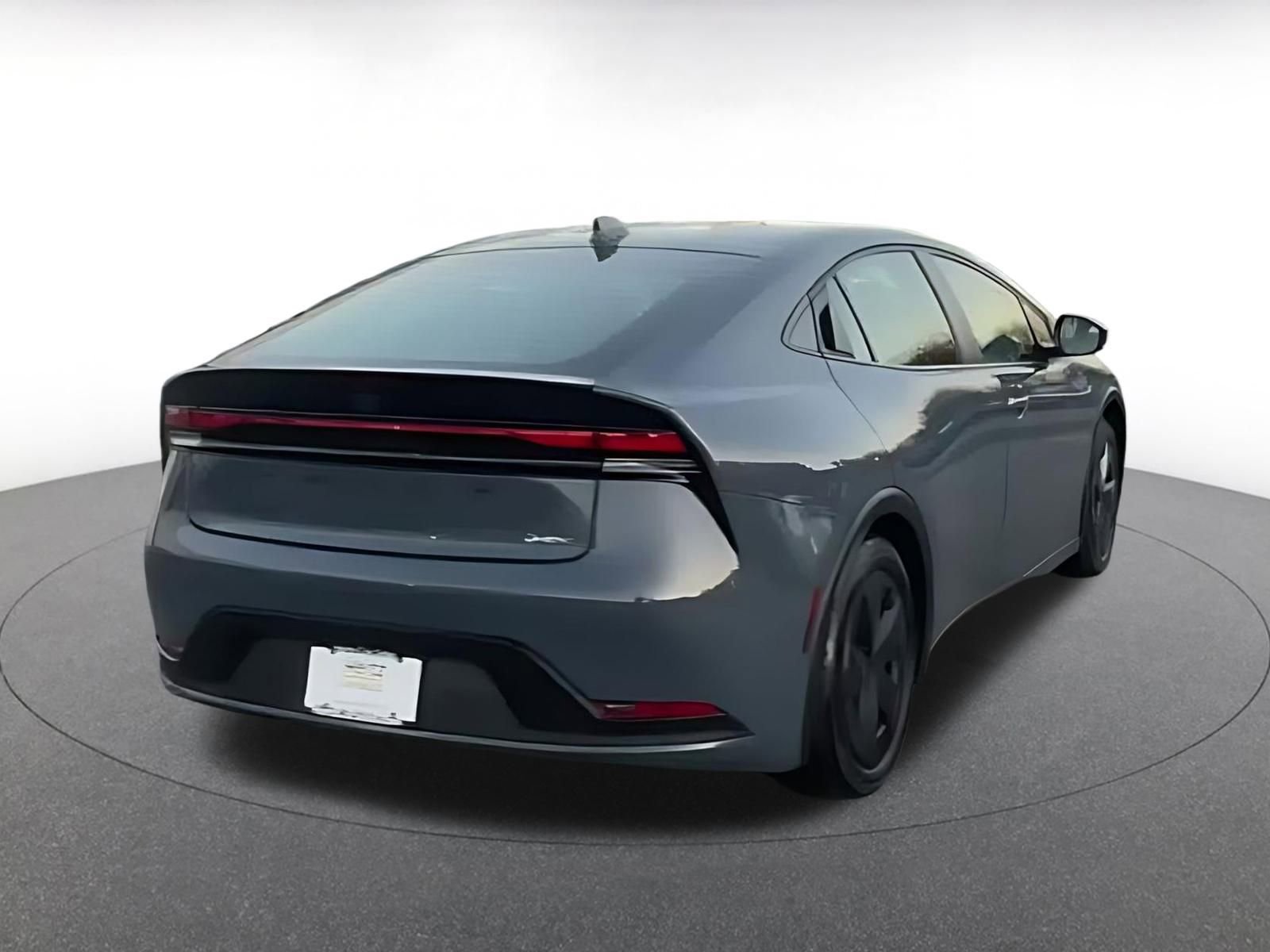 Used 2025 Toyota Prius LE image 14