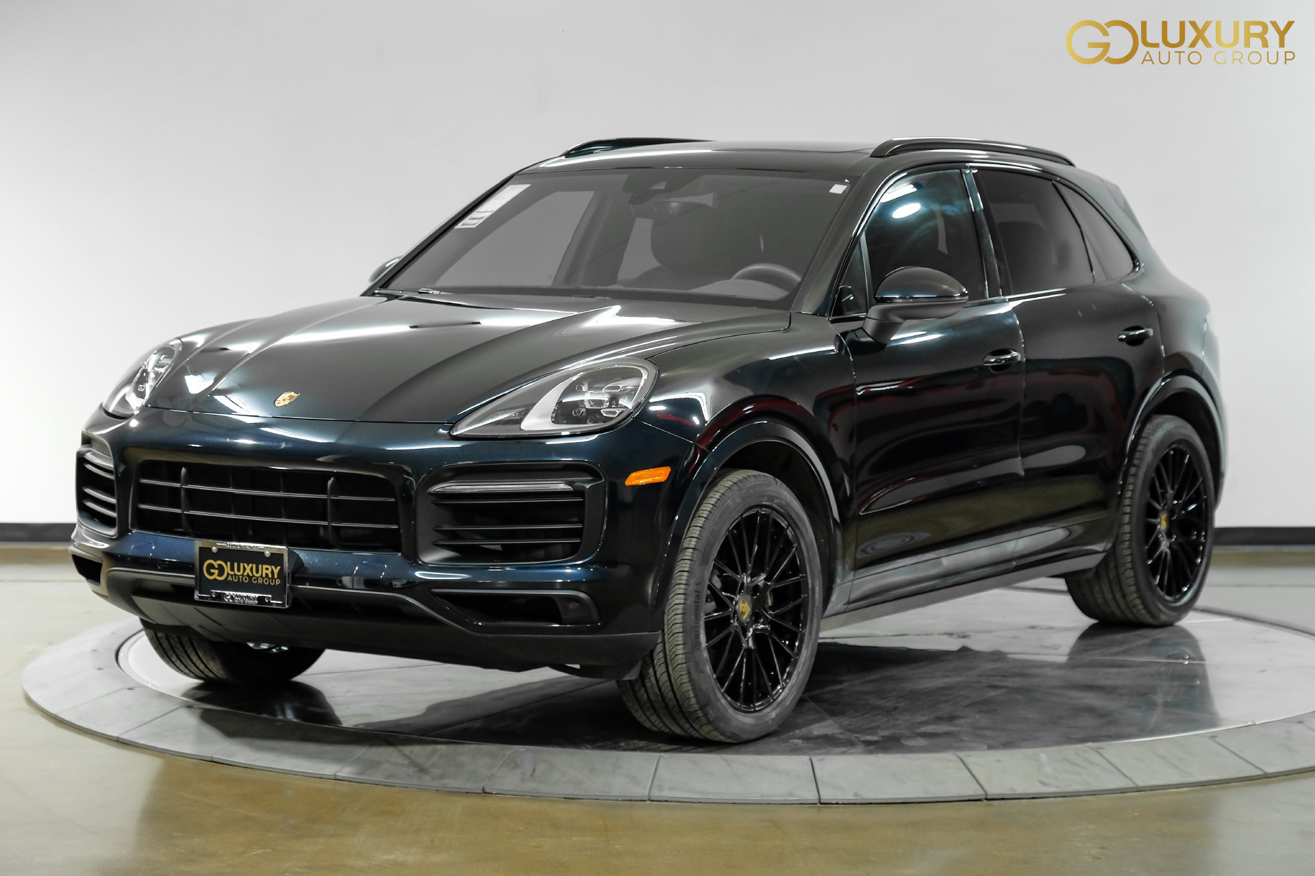 Used 2023 Porsche Cayenne AWD/4WD image 8