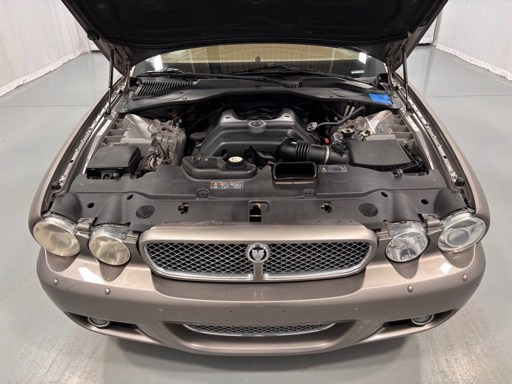 Used 2008 Jaguar XJ8 L image 29
