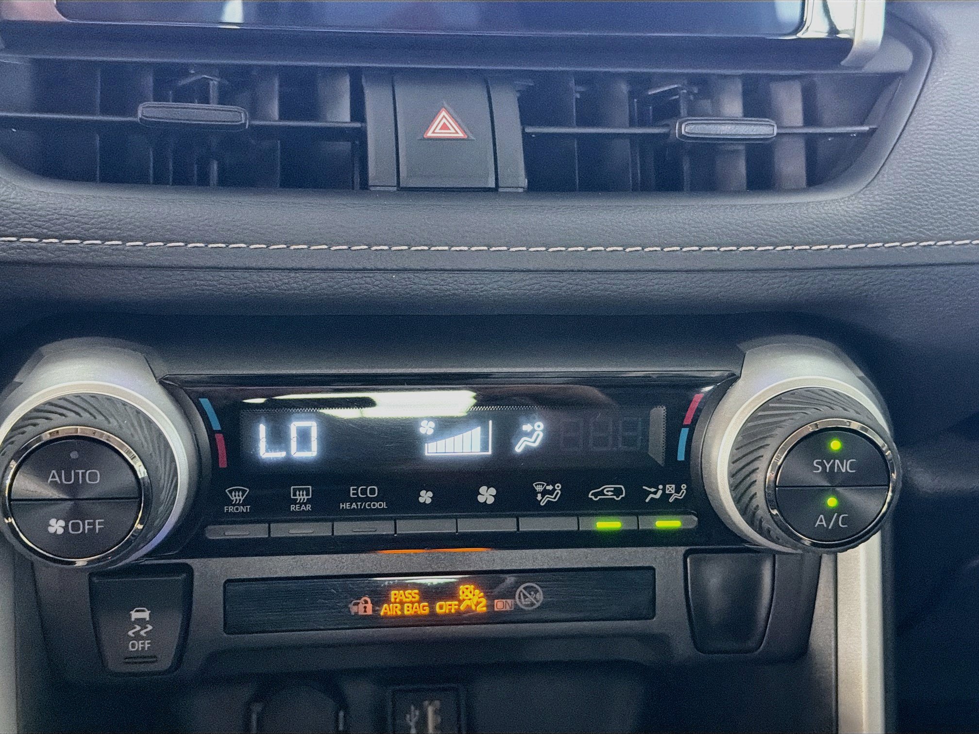 Used 2025 Toyota RAV4 LE AWD/4WD image 23