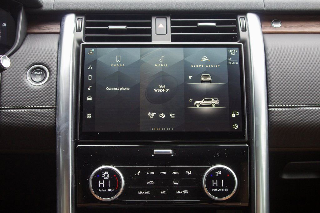 Used 2024 Land Rover Discovery Dynamic SE image 16