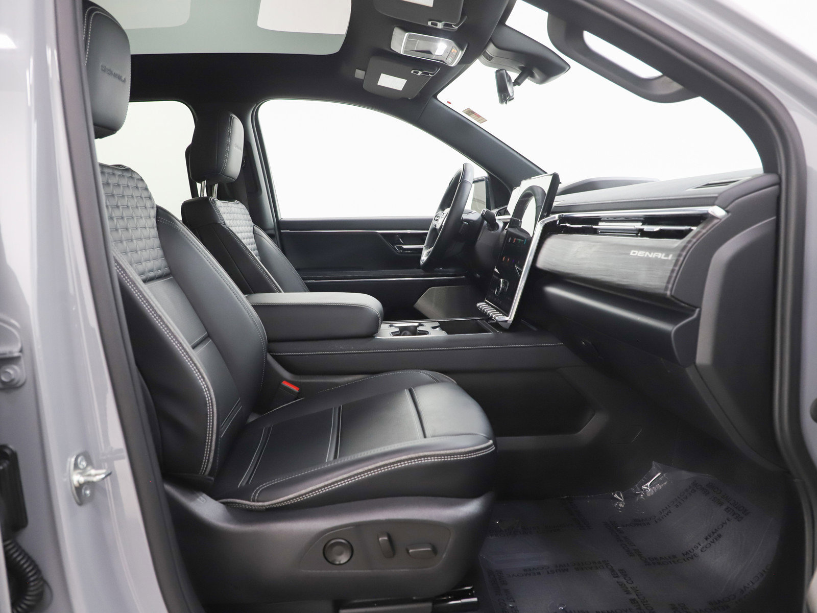 Used 2025 GMC Sierra EV Denali image 14