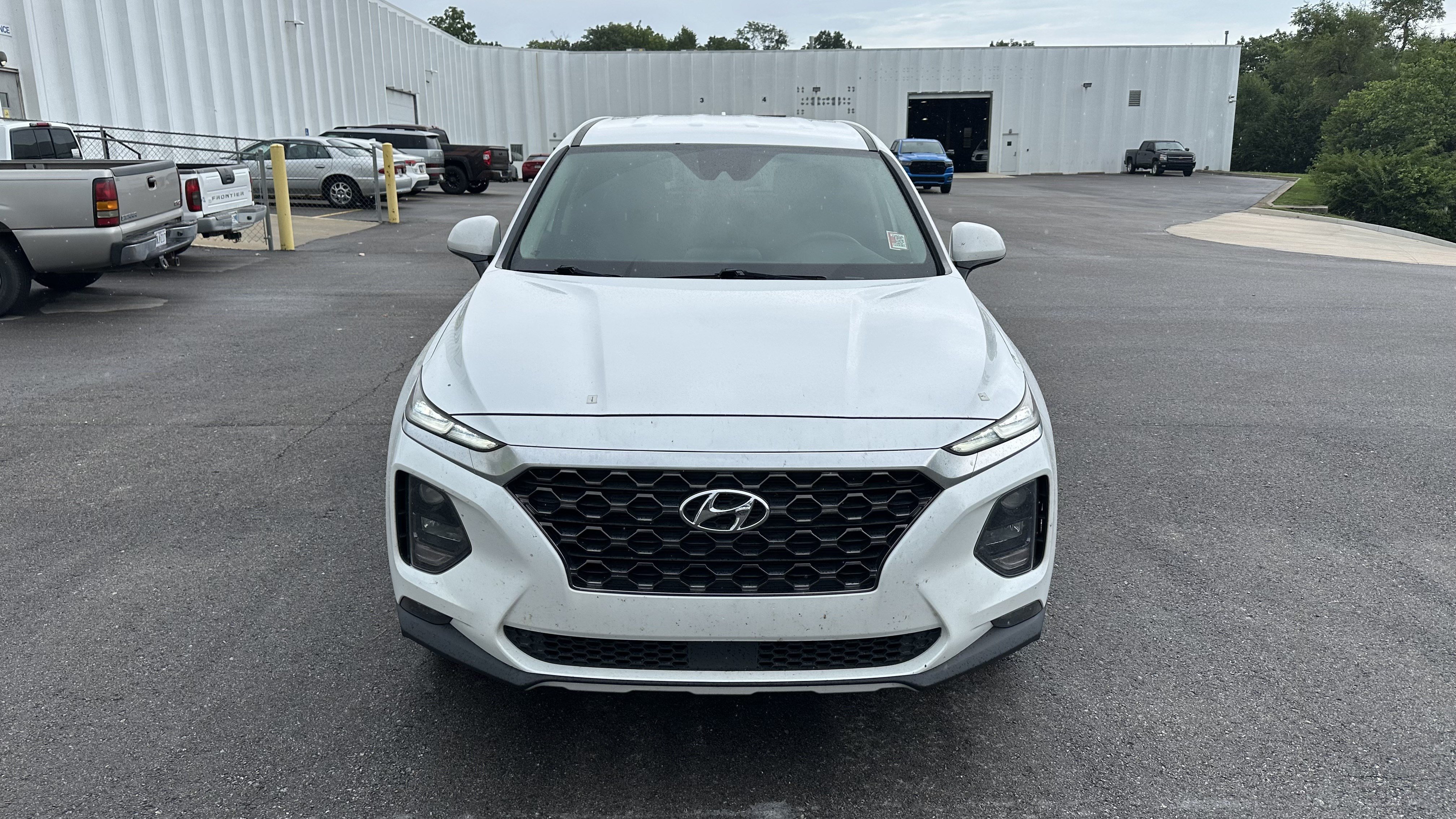 Used 2020 Hyundai Santa Fe SEL FWD image 3