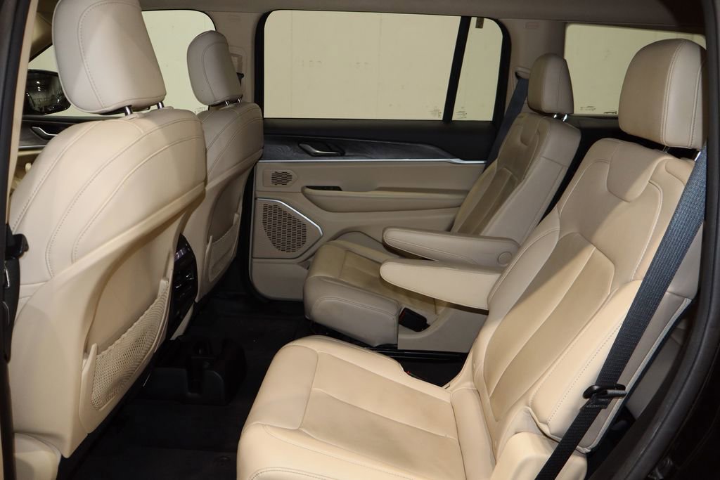 Used 2021 Jeep Grand Cherokee L Limited image 16