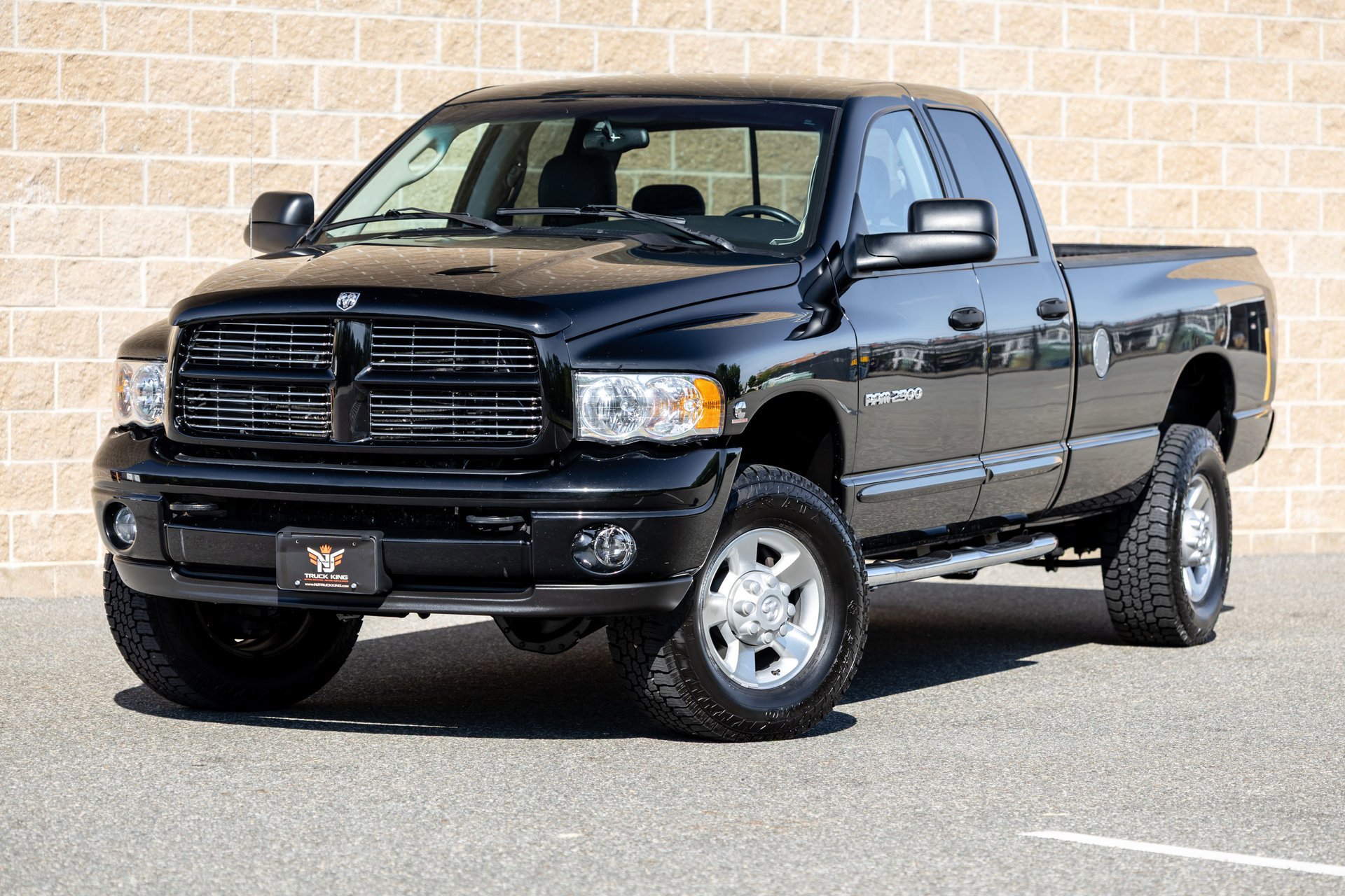 Used 2004 Dodge Ram 2500 Truck SLT w/ Sport Appearance Group AWD/4WD image 1