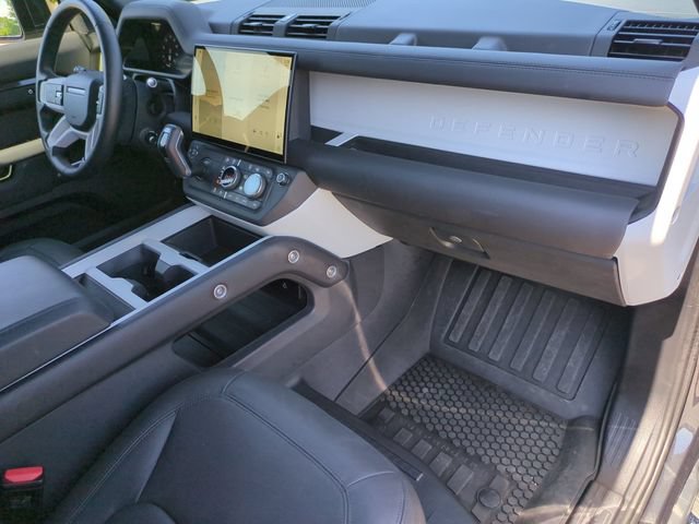 Used 2026 Land Rover Defender 110 X-Dynamic SE AWD/4WD image 19