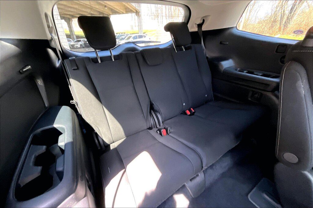 Certified 2021 Subaru Ascent Premium w/ Convenience Package image 17