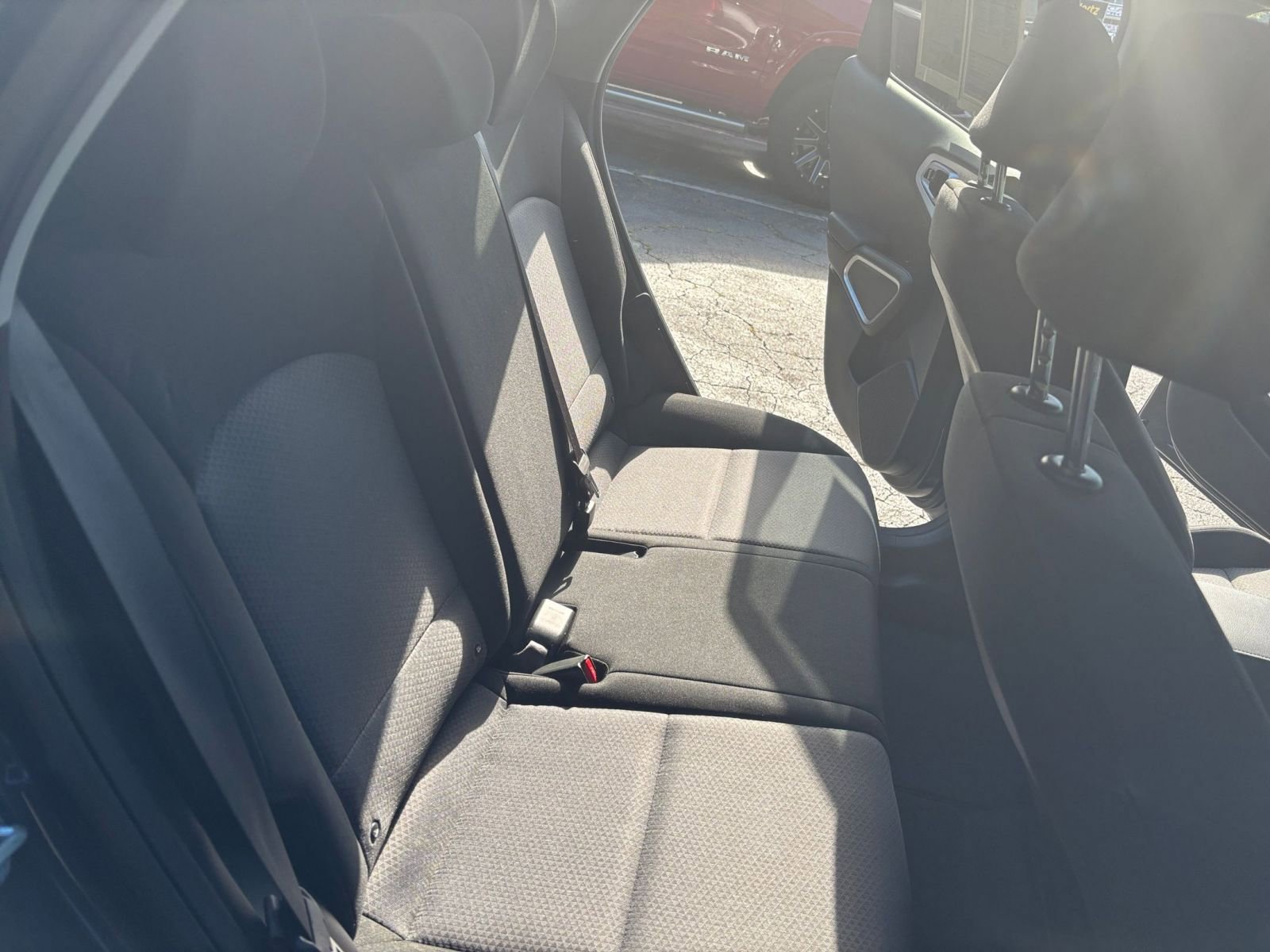 Used 2025 Kia Soul LX w/ LX Technology Package FWD image 21