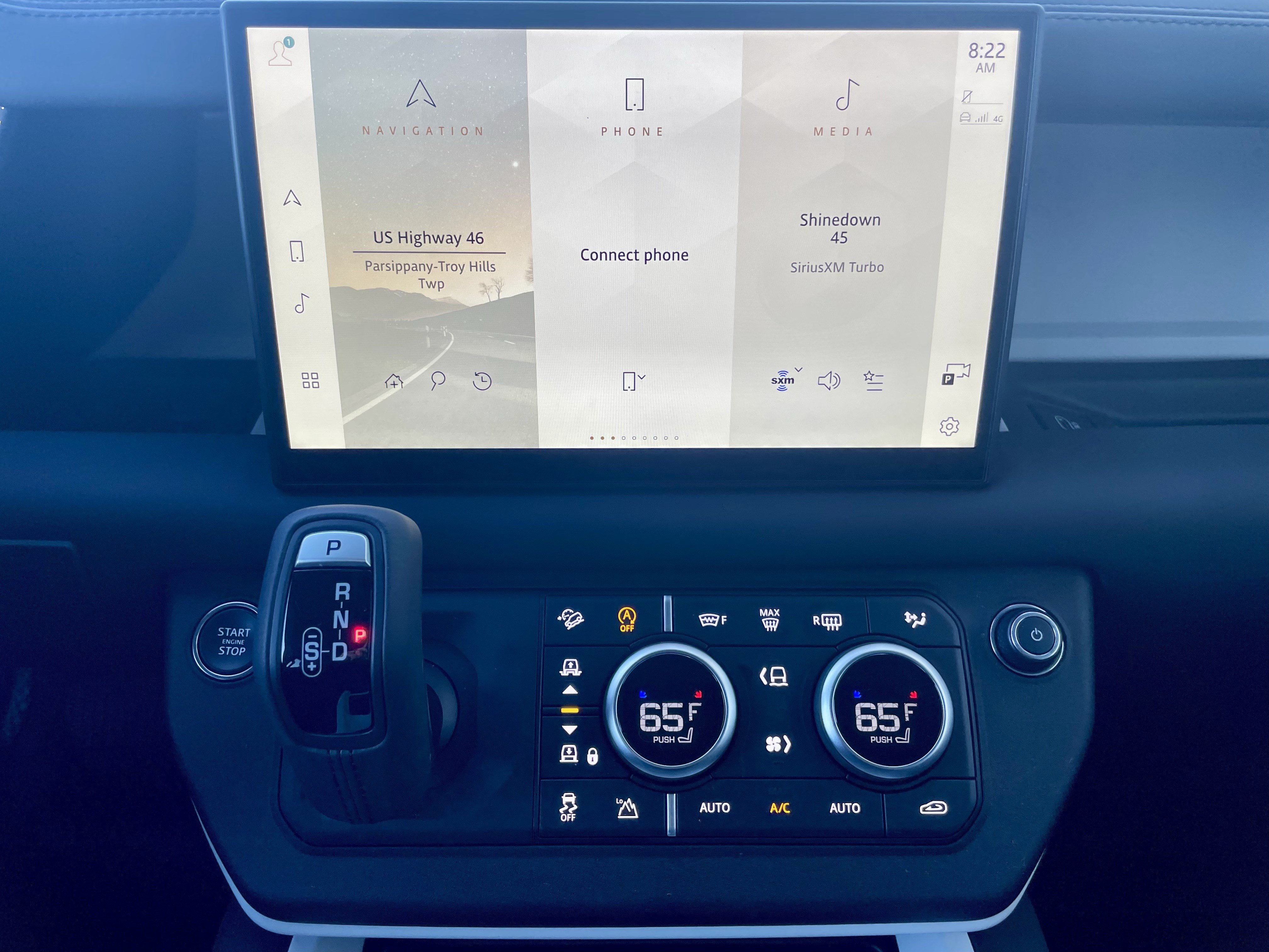 Certified 2025 Land Rover Defender 110 S AWD/4WD image 19