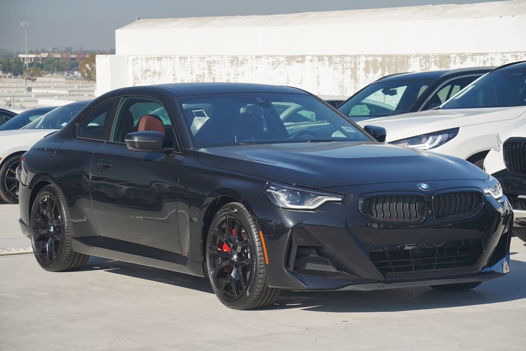 Used 2025 BMW 230i xDrive Coupe w/ M Sport Package AWD/4WD image 3