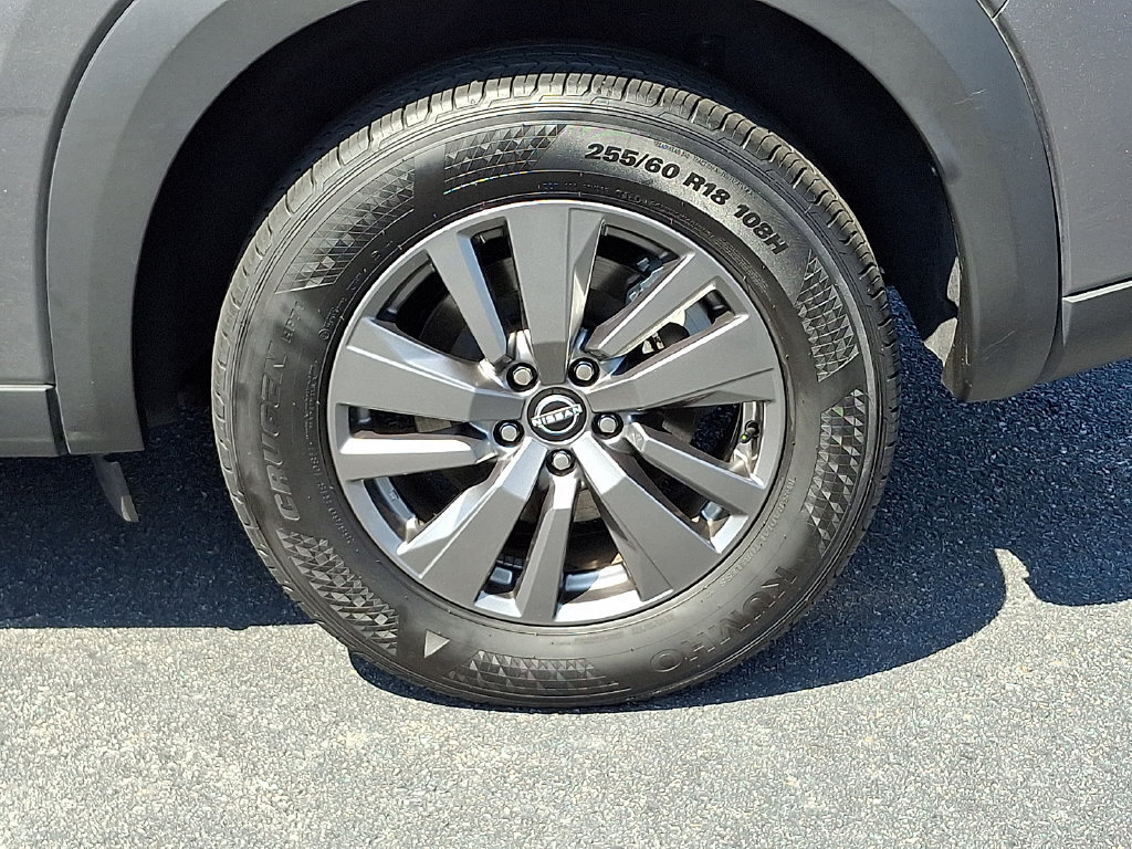 Used 2025 Nissan Pathfinder SV AWD/4WD image 8