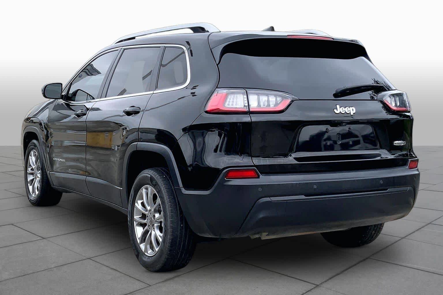 Used 2020 Jeep Cherokee Latitude Plus FWD image 12