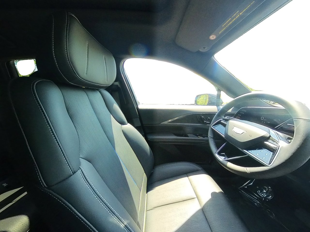 Used 2024 Cadillac Lyriq Luxury image 69