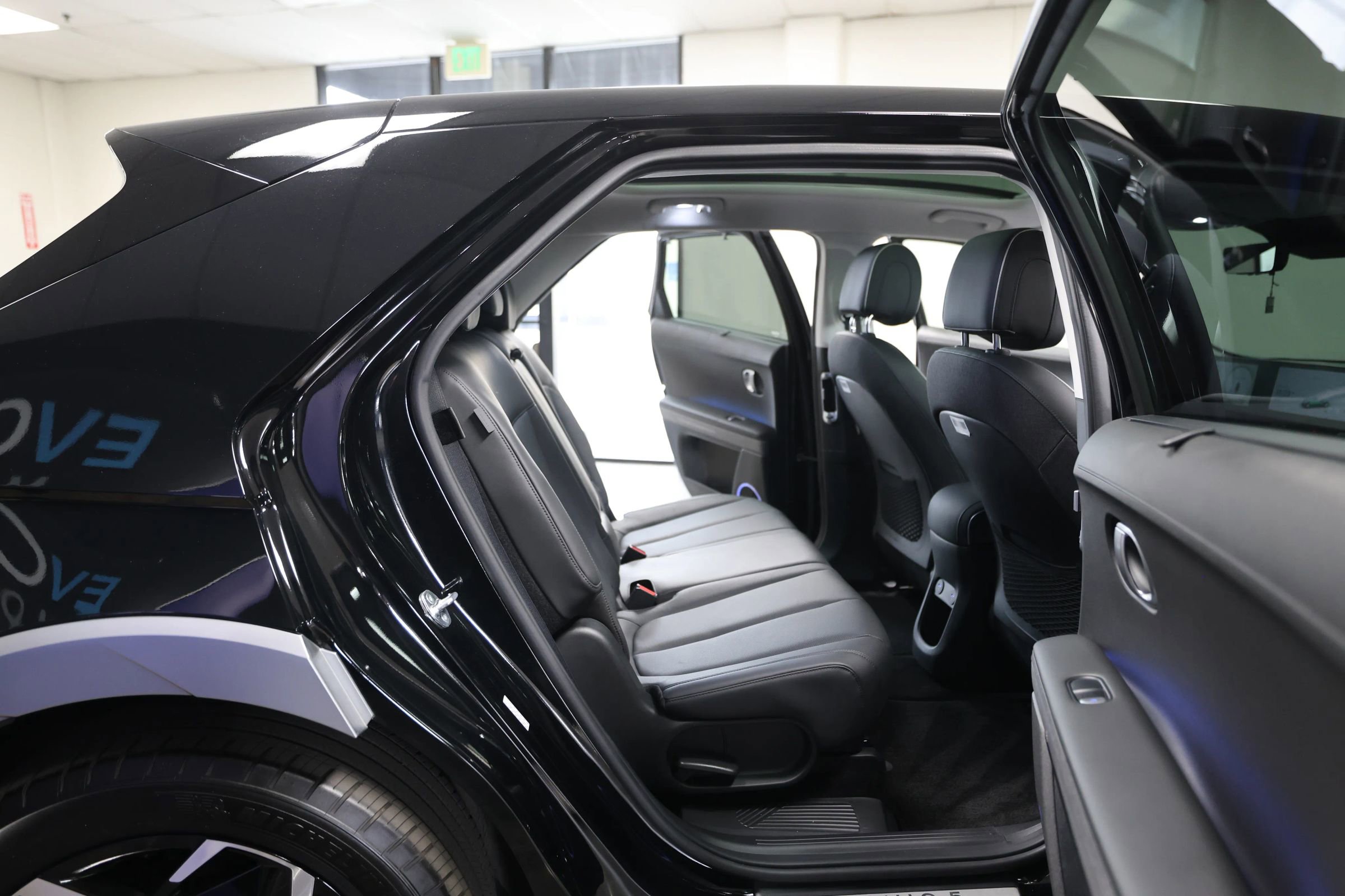 Used 2024 Hyundai Ioniq 5 Limited image 44