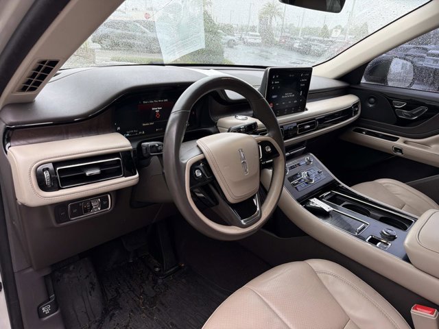 Certified 2022 Lincoln Aviator Reserve w/ Equipment Group 201A image 16