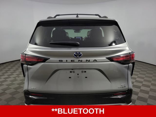 Used 2023 Toyota Sienna XSE w/ XSE Plus Package image 7