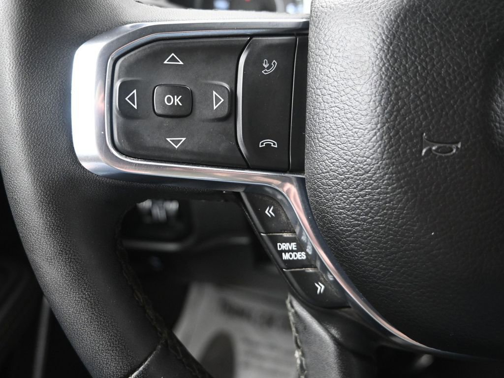 Used 2025 RAM 1500 Laramie image 25