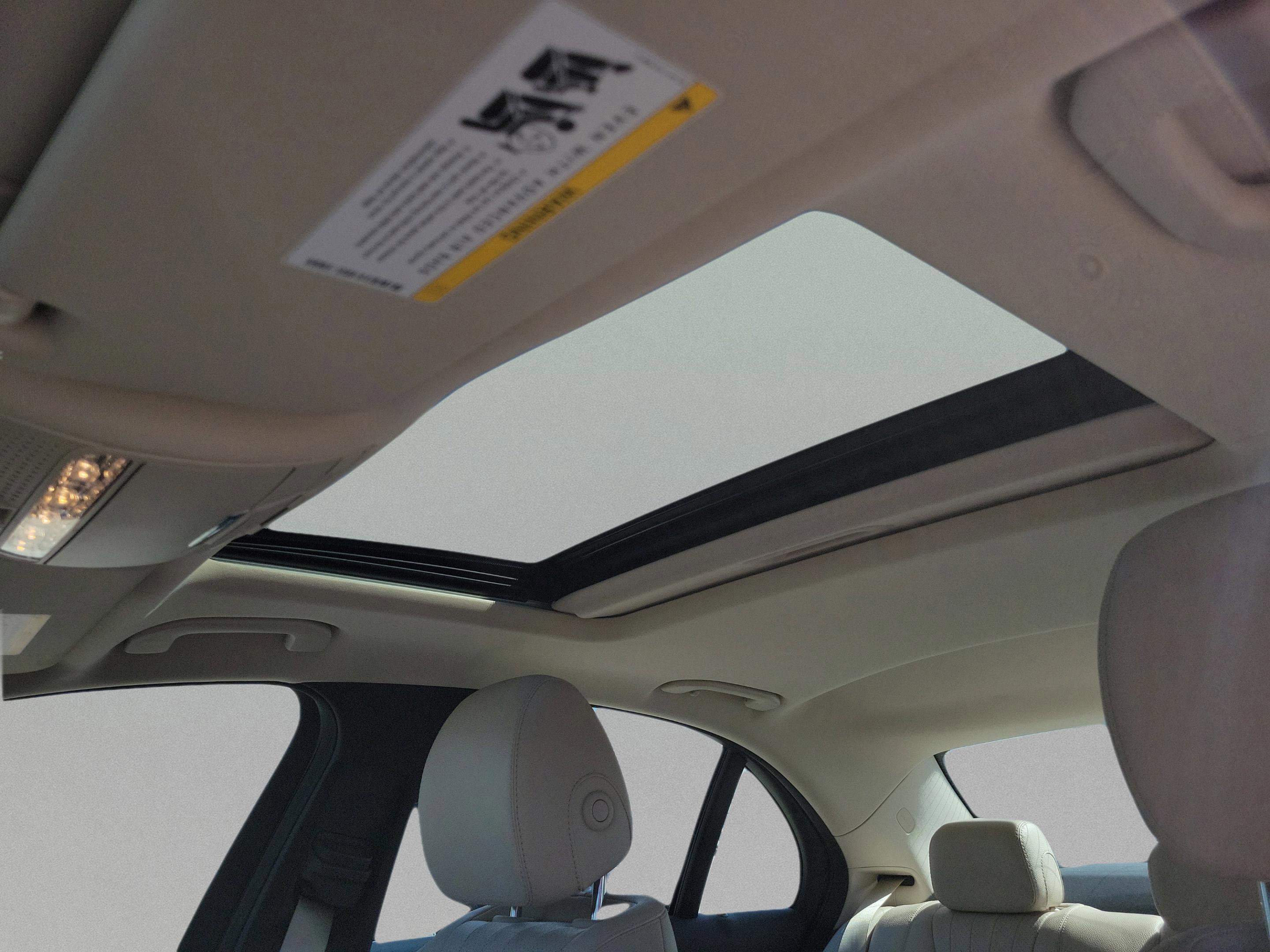 Certified 2022 Mercedes-Benz E 350 4MATIC Sedan image 27