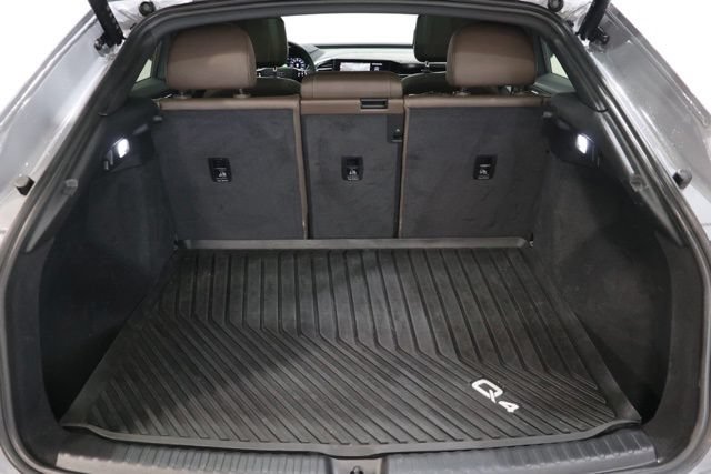 Used 2022 Audi Q4 e-tron Premium AWD/4WD image 32