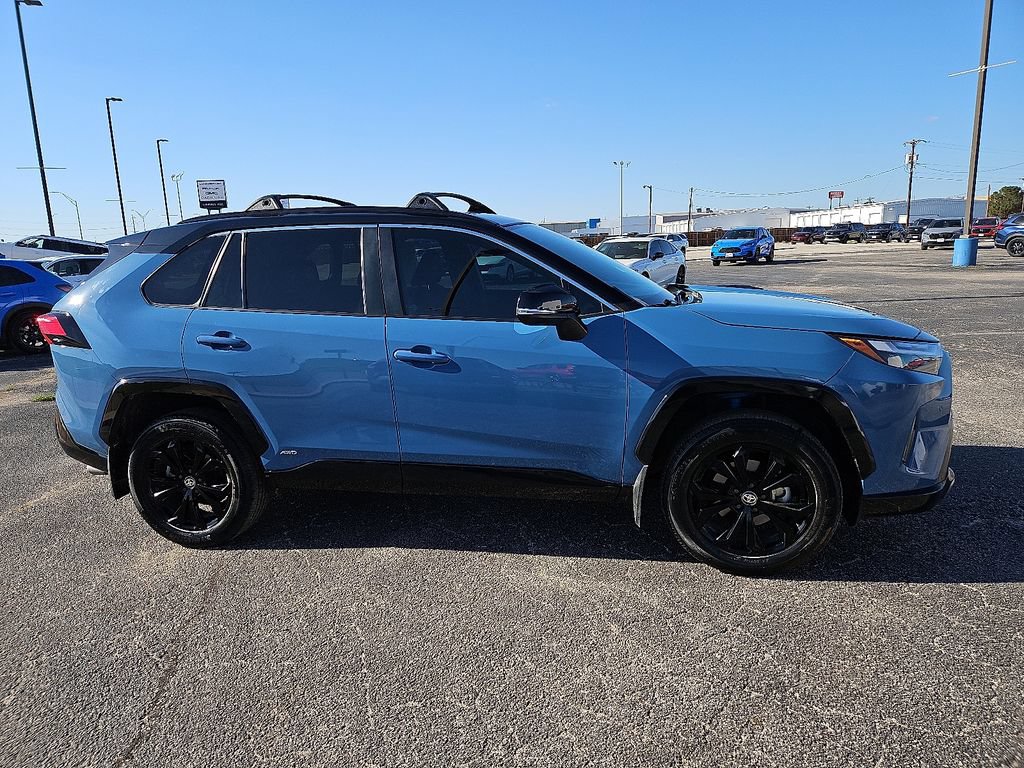 Used 2023 Toyota RAV4 XSE AWD/4WD image 9