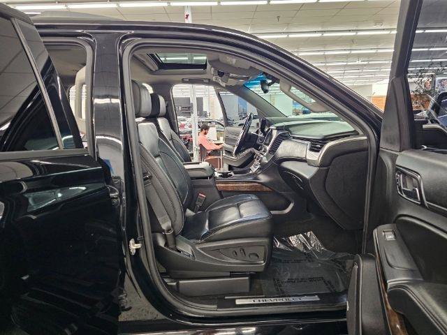 Used 2018 Chevrolet Tahoe LT w/ RST Edition AWD/4WD image 28