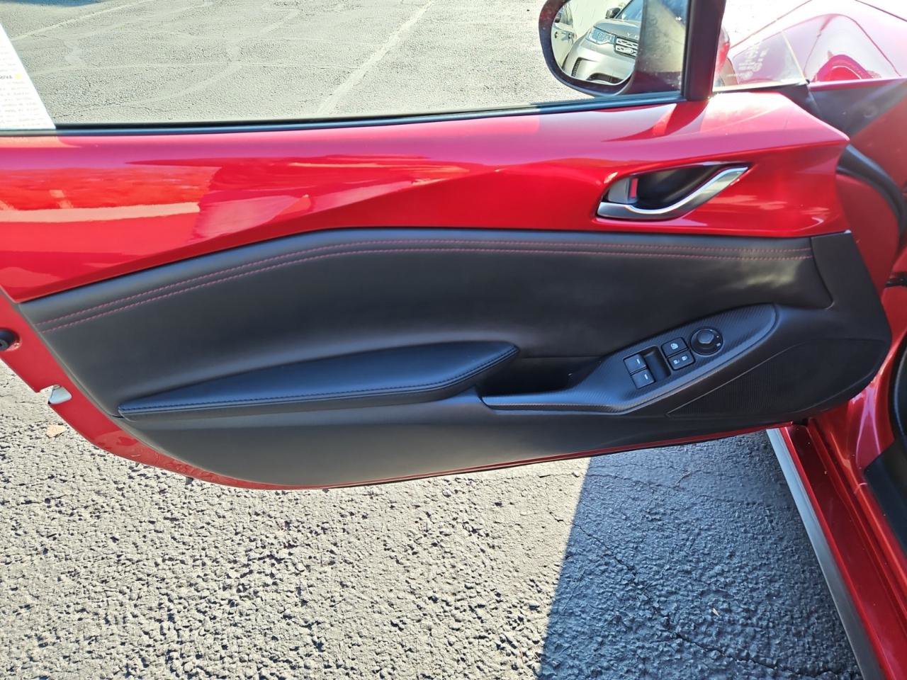 Used 2016 MAZDA MX-5 Miata Grand Touring image 19