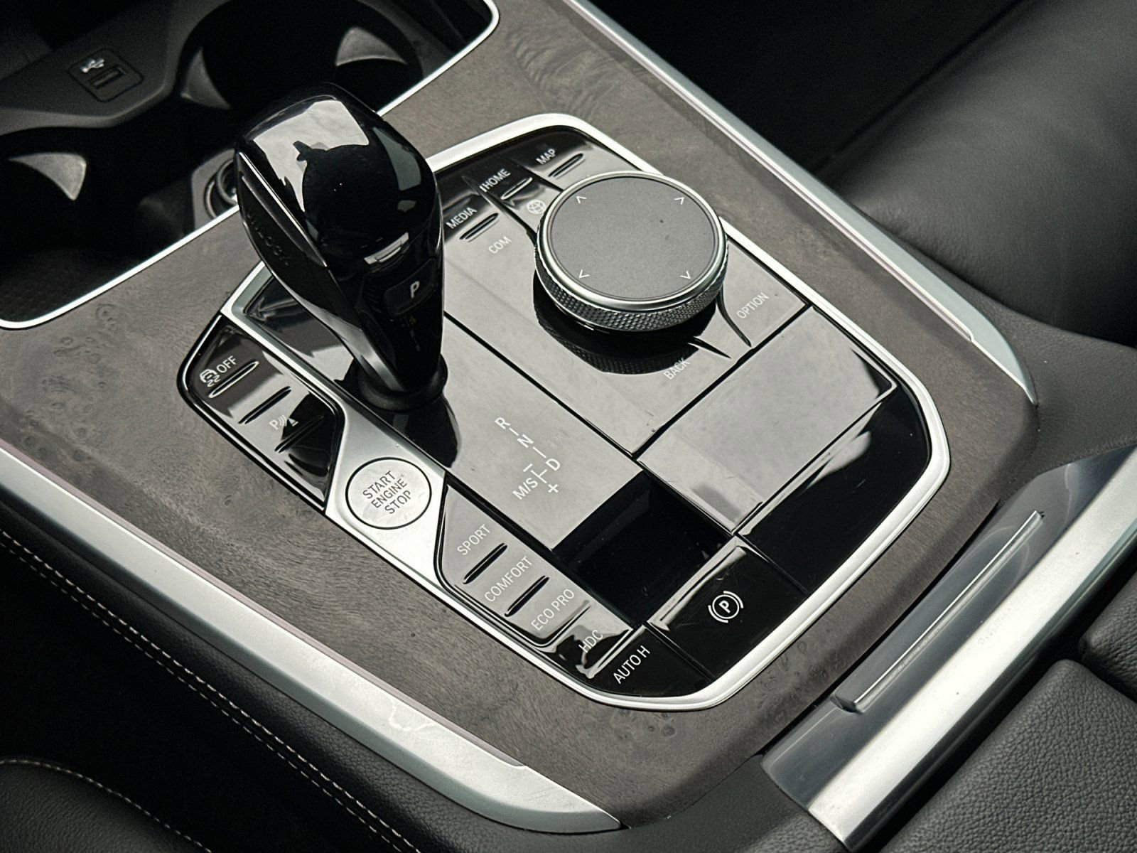 Used 2022 BMW X5 xDrive40i w/ Climate Comfort Package image 22