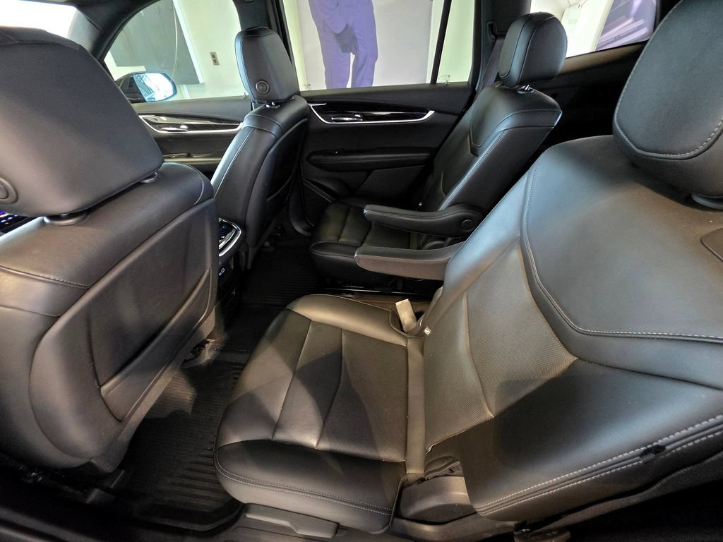 Used 2021 Cadillac XT6 Premium Luxury FWD image 56