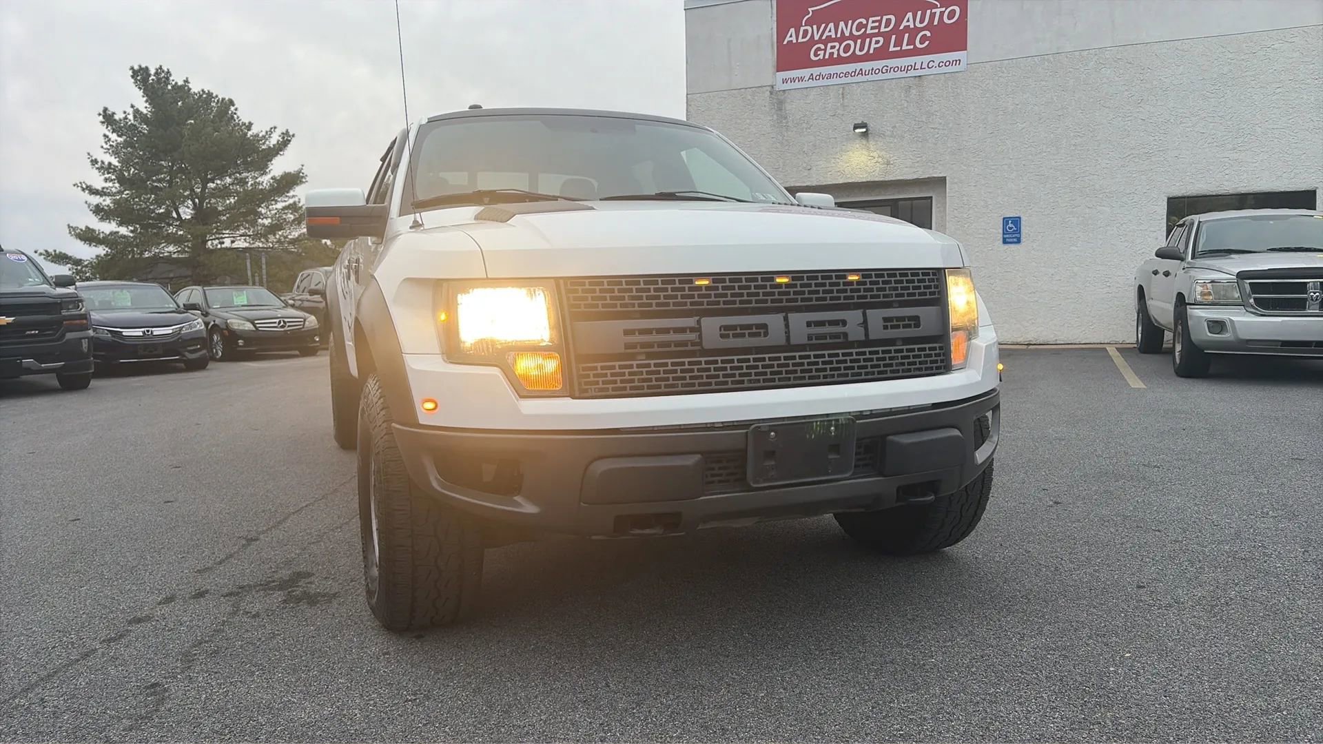 Used 2011 Ford F150 Raptor w/ Raptor Luxury Pkg image 17