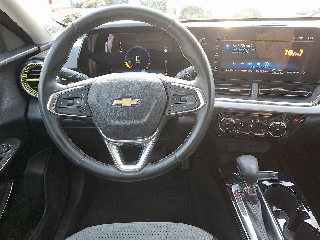 Used 2024 Chevrolet Trax LT w/ Driver Confidence Package image 11