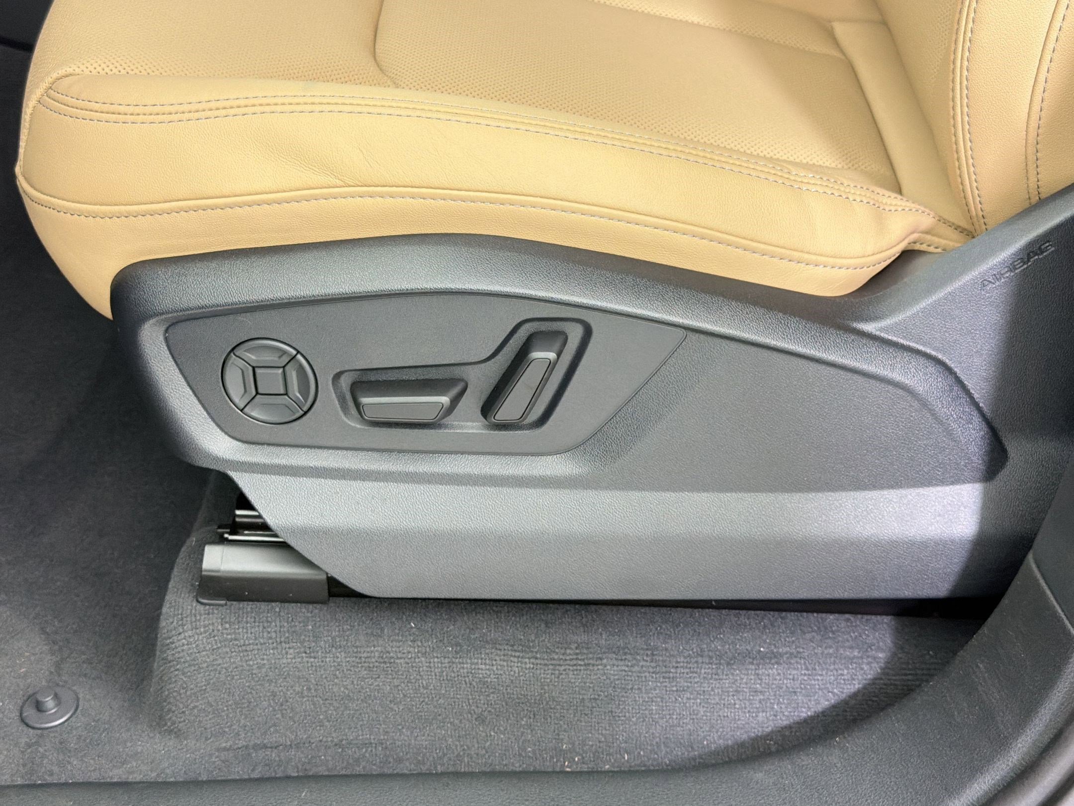 New 2026 Audi Q7 3.0T Premium Plus AWD/4WD image 14