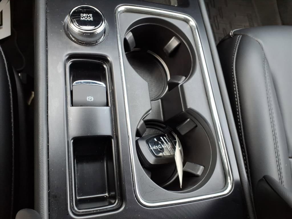 Used 2024 Lincoln Corsair AWD image 24