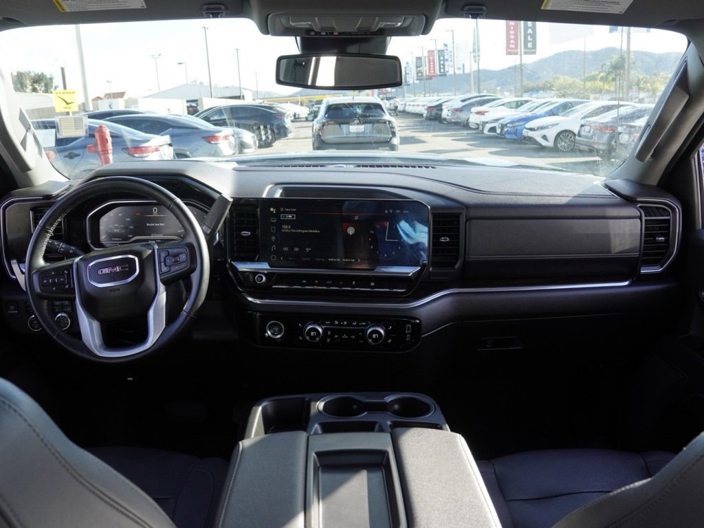 Used 2024 GMC Sierra 1500 SLT image 18