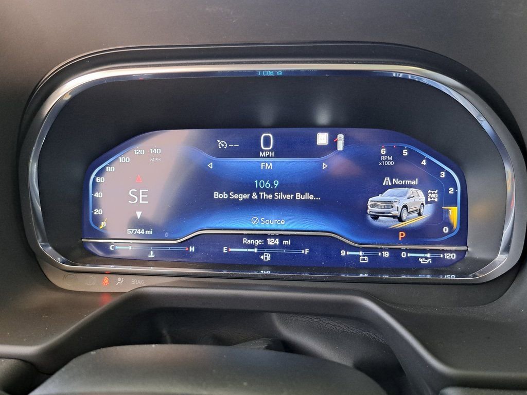 Used 2022 Chevrolet Tahoe Z71 w/ Luxury Package image 9