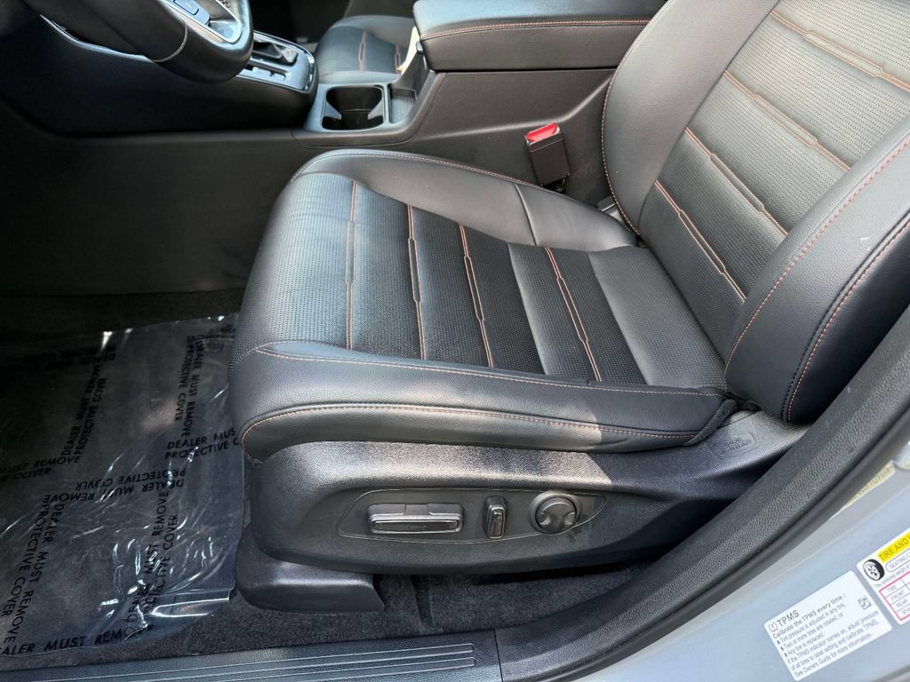 Used 2024 Honda CR-V Sport Touring image 3