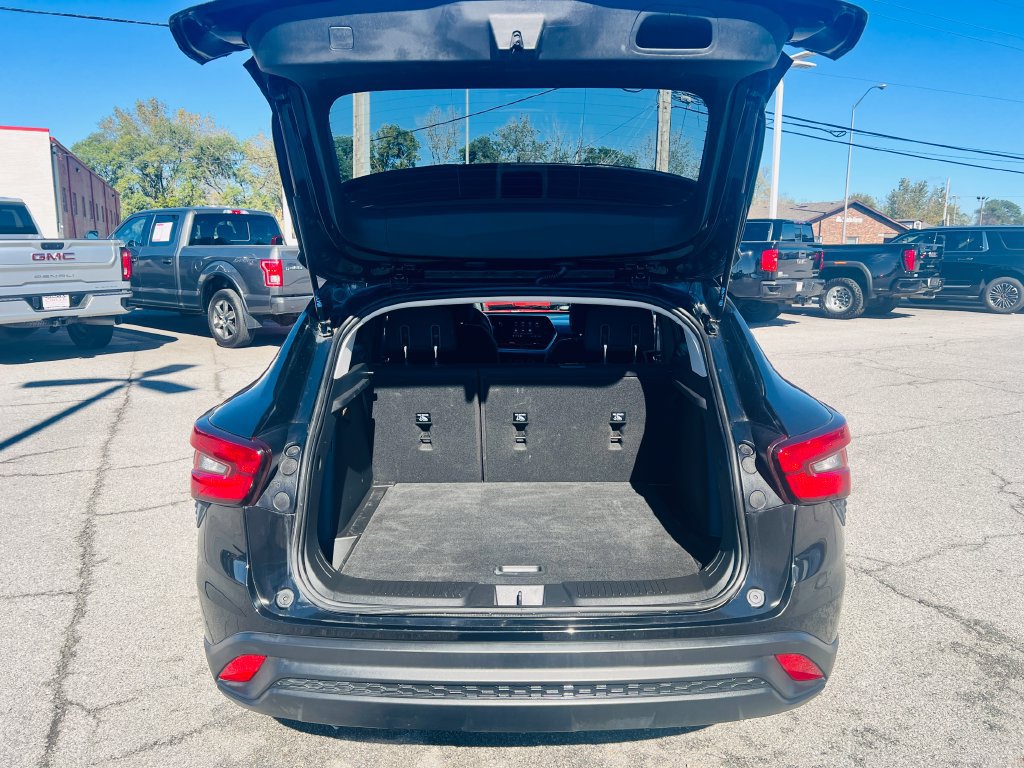 Used 2024 Chevrolet Trax LS w/ LS Convenience Package FWD image 30